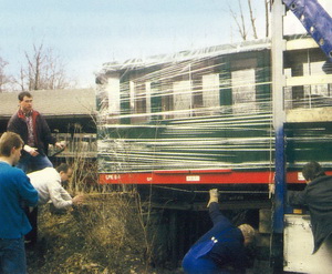 Bild Anlieferung der neuen geschlossenen Wagen aus Gro&szlig;britannien, Sammlung D.Henke