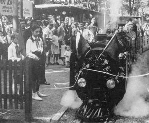 Bild Er&ouml;ffnung der gro&szlig;en Runde am Bahnhof Carolasee