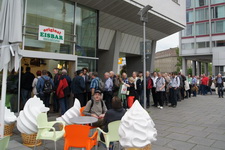 Eis f&uuml;r Ehemalige bei Heidi Haselbauer